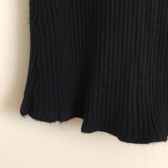 NWOT Top/ t-shirt / blouse Simons - Picture 5 of 8